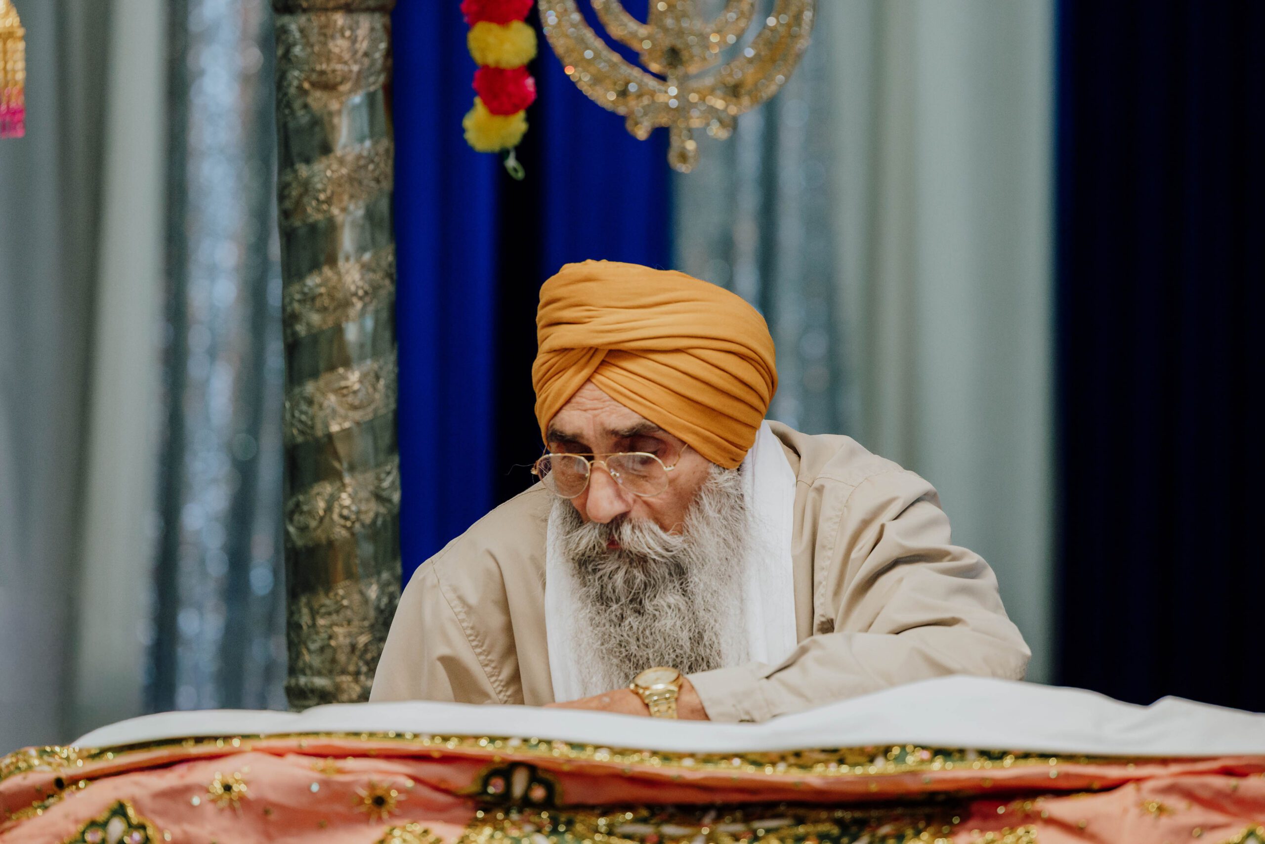 priest at the gurdwara sikh sangat euless texas